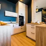 Coral Keyweek Apt In Center Closed To The Private Garage Apartament *