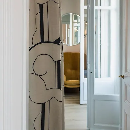 Apartamento Coral Keyweek Apt In Center Closed To The Private Garage