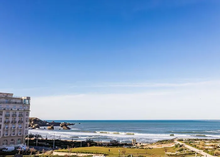 Coral Keyweek Apt In Center Closed To The Private Garage *