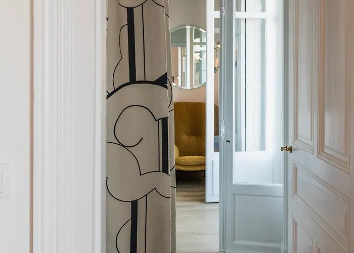 Appartement Coral Keyweek Apt In Center Closed To The Private Garage