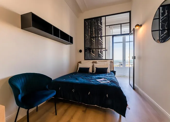 Coral Keyweek Apt In Center Closed To The Private Garage